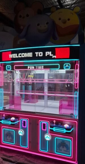 Fun Time PIU 8  - Palembang Deskripsi : Rp.30.000 untuk 2x main mesin capit.